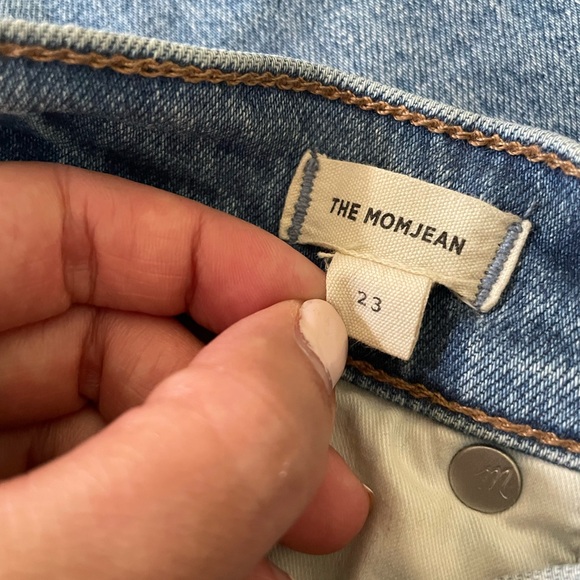 Madewell The Mom Jean Vintage Wash - 23 - Picture 6 of 7